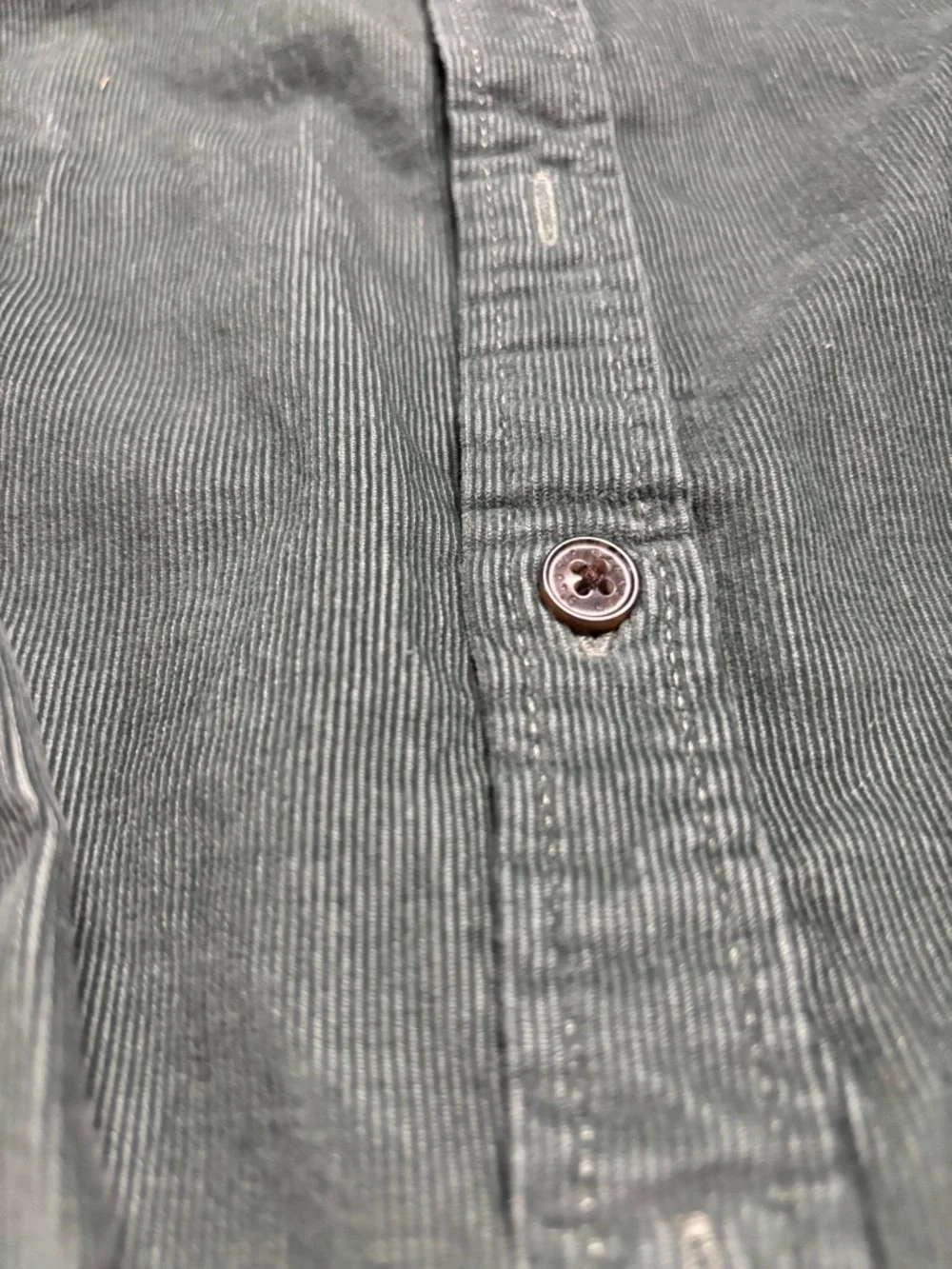 OshKosh Corduroy Button Up Shirt 5T Boys Green Long Sleeve